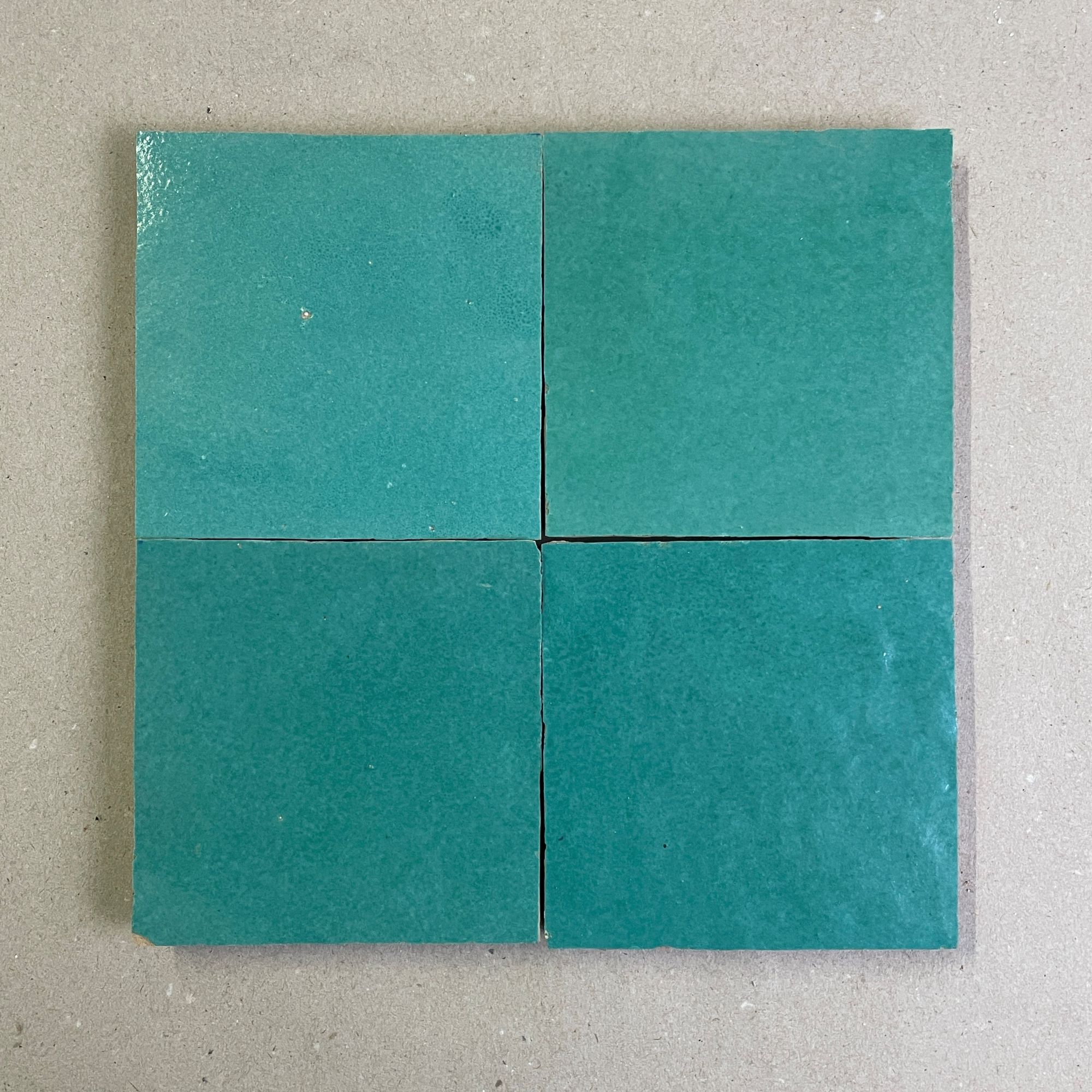 Zellige Fliesen Türkisgrün 10x10 cm – lebendige Oberfläche in grünblauem Farbton