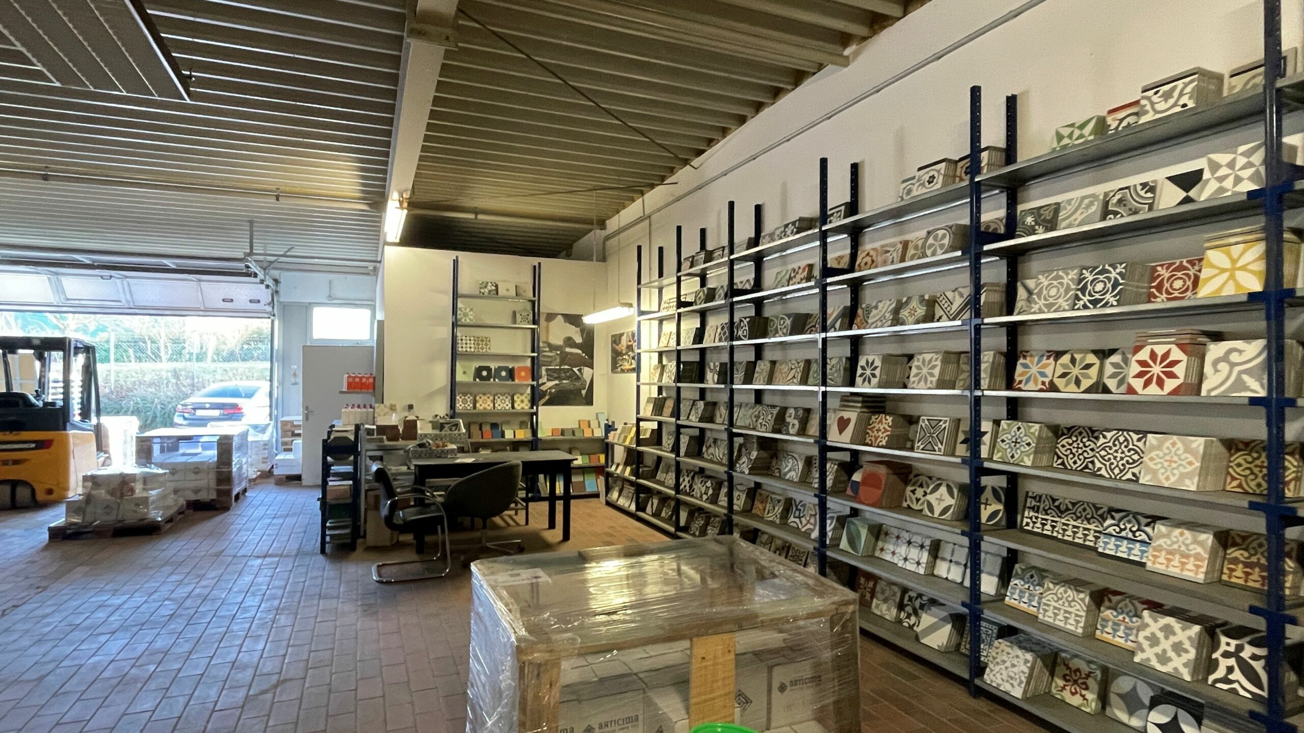 Zementfliesen Ausstellung Aachen im Articima Showroom Zementfliesen Ausstellung Aachen im Showroom mit großer Auswahl an Mustern und Designs